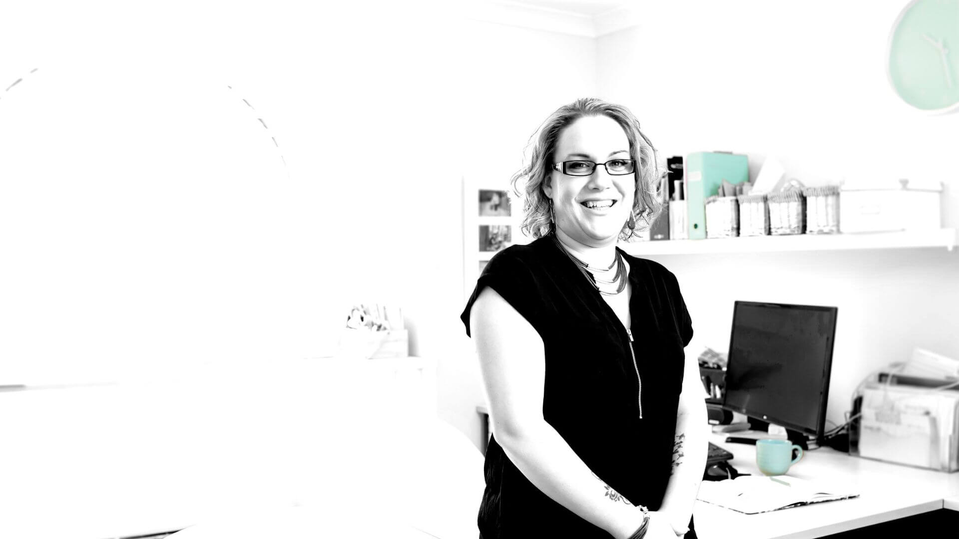 Picture of Stacey, Registered BAS Agent and bookkeeper, who provides bookkeeping services to small businesses all over Australia